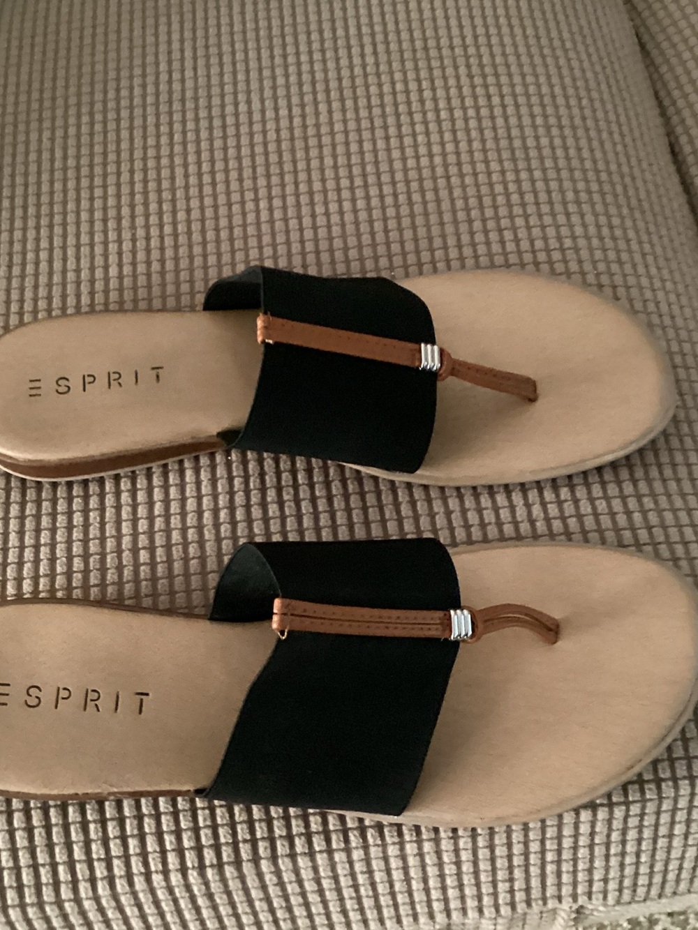 Esprit Black and Brown Women’s Toe-Post Slide Sandals size 11